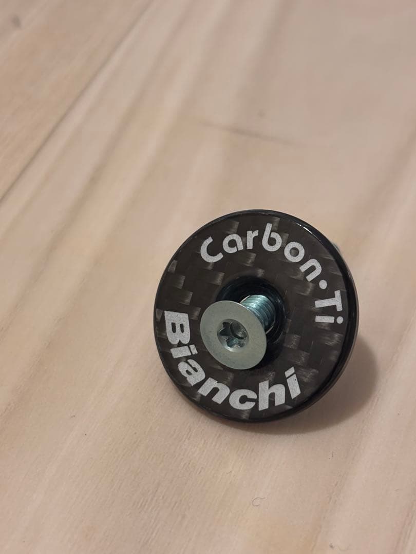 ビアンキ　トップキャップ　カーボン