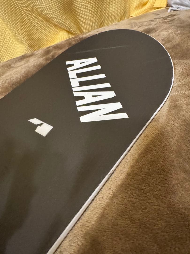 ALLIAN PRISM EAGLE 中古スノーボード　130センチ