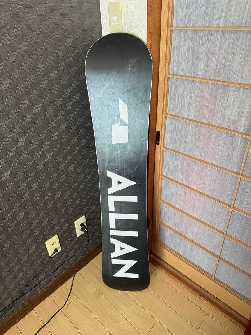 ALLIAN PRISM EAGLE 中古スノーボード　130センチ