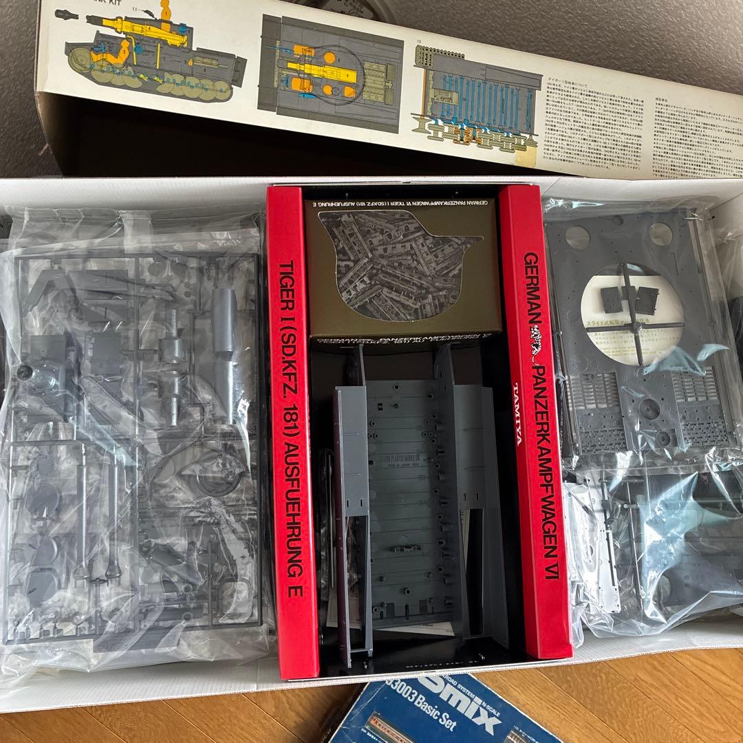 タミヤ Tiger I (Sd.Kfz. 181) 1/25