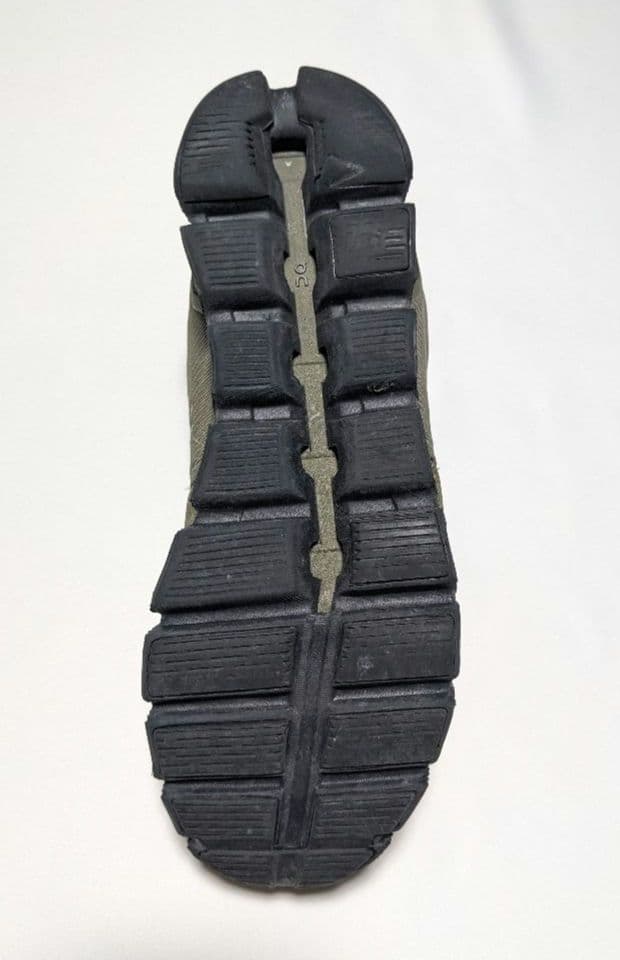 on cloud 5　オン クラウド ウォータープルーフ オリーブ 27.5cm