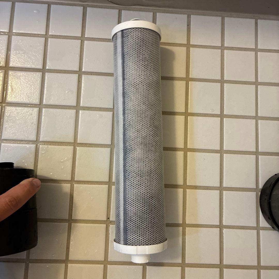 アムウェイ　amwayバスルーム浄水器　マイクロナノバブルシャワー　2024製