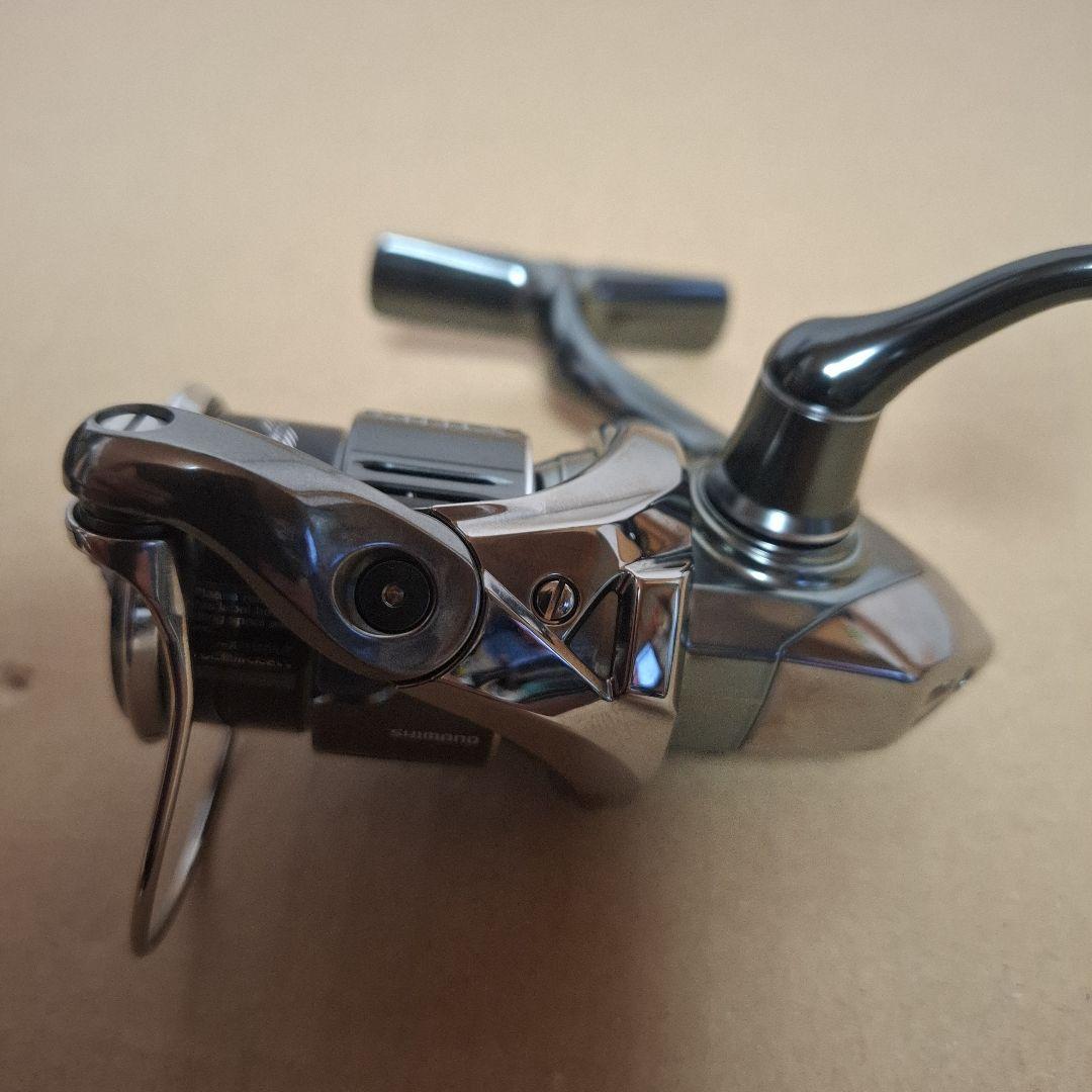 シマノ　２２　ステラ　1000SSPG　　STELLA　定価100540円　新品