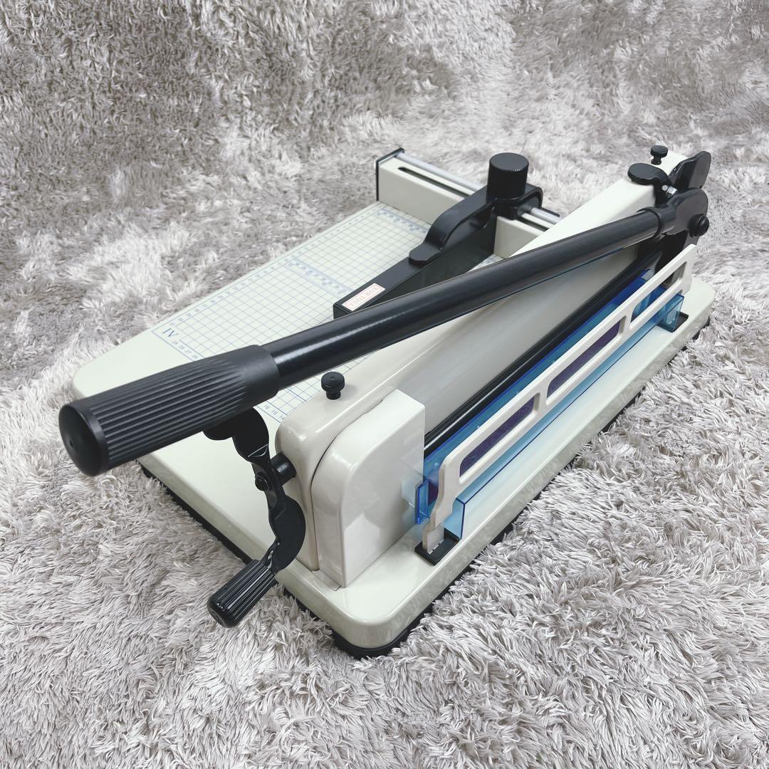 ダイシン商業　業務用　ペーパーカッター DS-858A4 17kg 裁断機