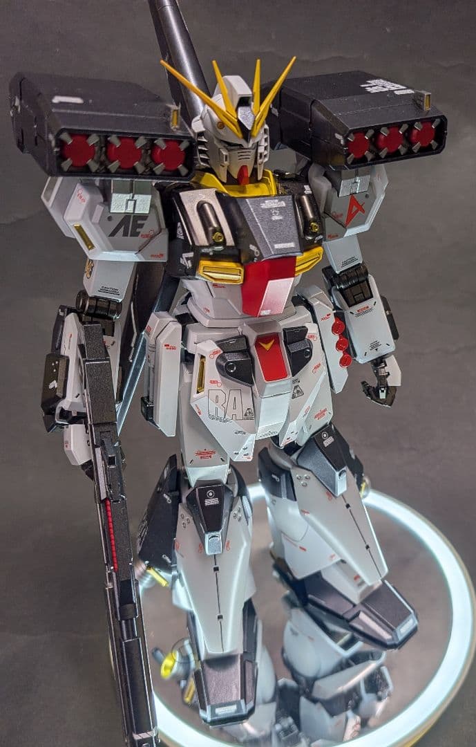 MG アムロ・レイ専用スタークジェガン（νガンダムカラー）全塗装完成品