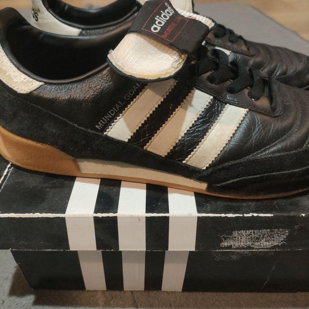 adidas サッカーシューズ 黒/白