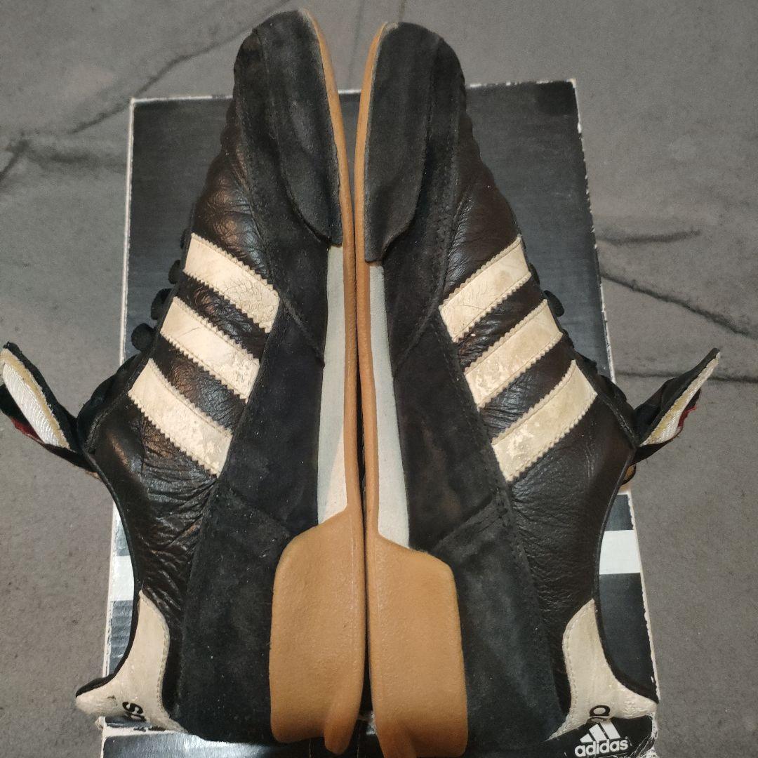adidas サッカーシューズ 黒/白