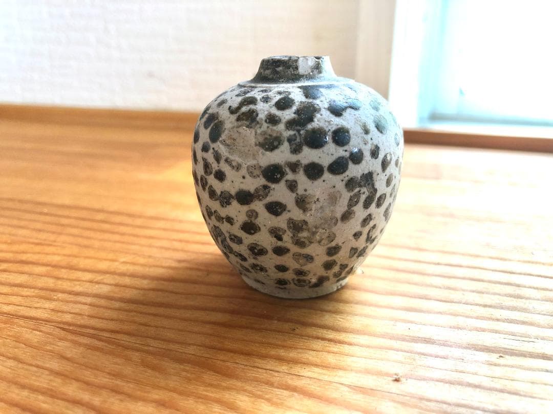 【タイ・骨董】宋胡録（スンコロク）白釉斑紋 小壺（1301年~1600年）