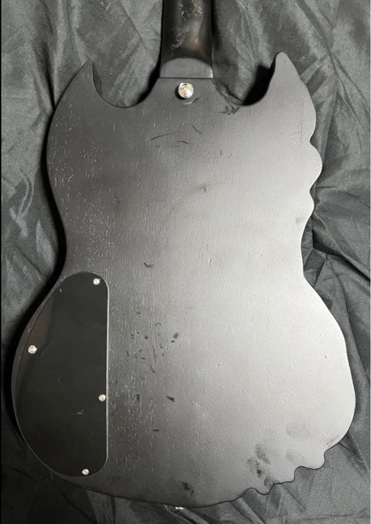 【ノーブランド】スカル彫刻SGタイプエレキギター