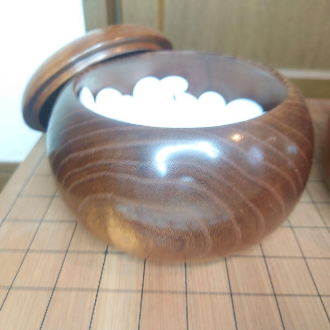 囲碁 天然木 卓上 碁盤 　蛤碁石 セット　碁石22号？　甘い匂いがする碁盤