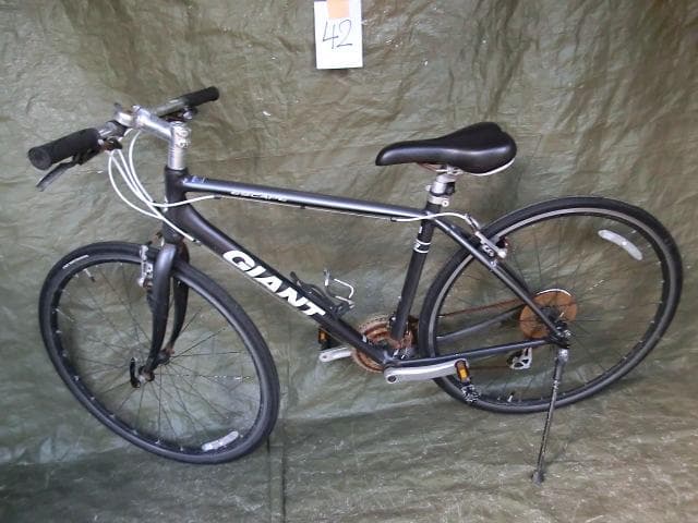 42：GIANT ESCAPE クロスバイク　ジャンク　引取限定：埼玉県所沢市
