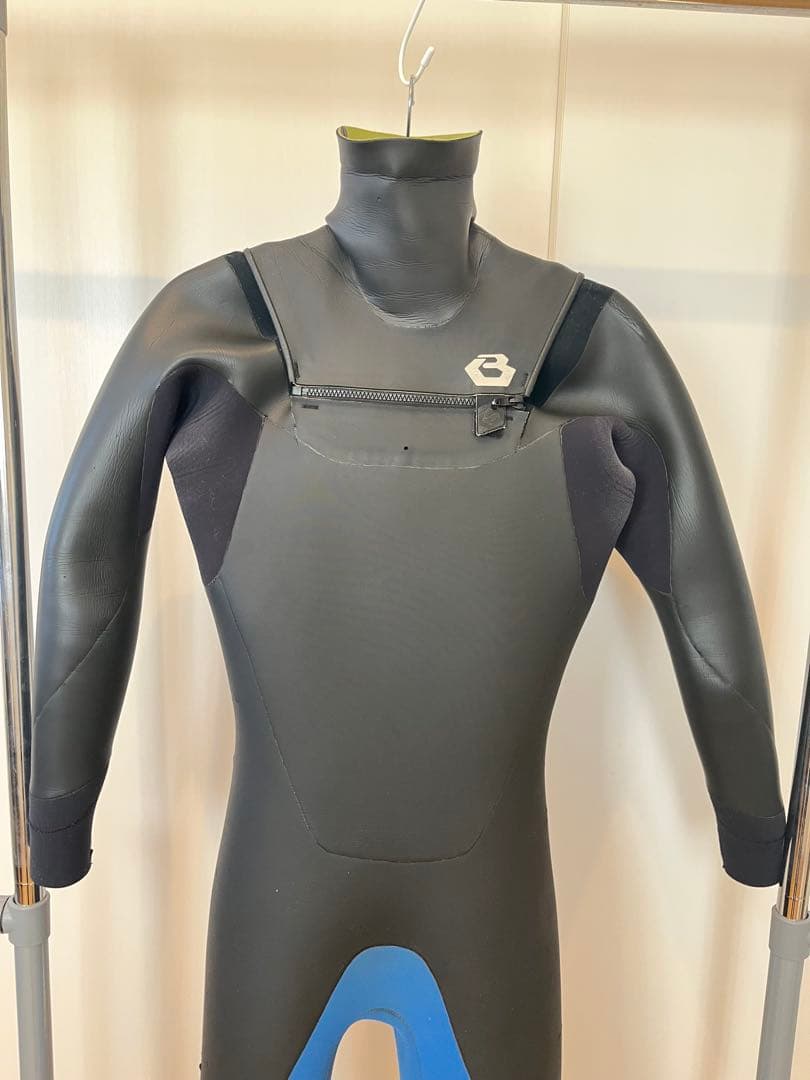 【定価17万円】BE WET セミドライ　AGチタン　ウェットスーツ　5×3㎜