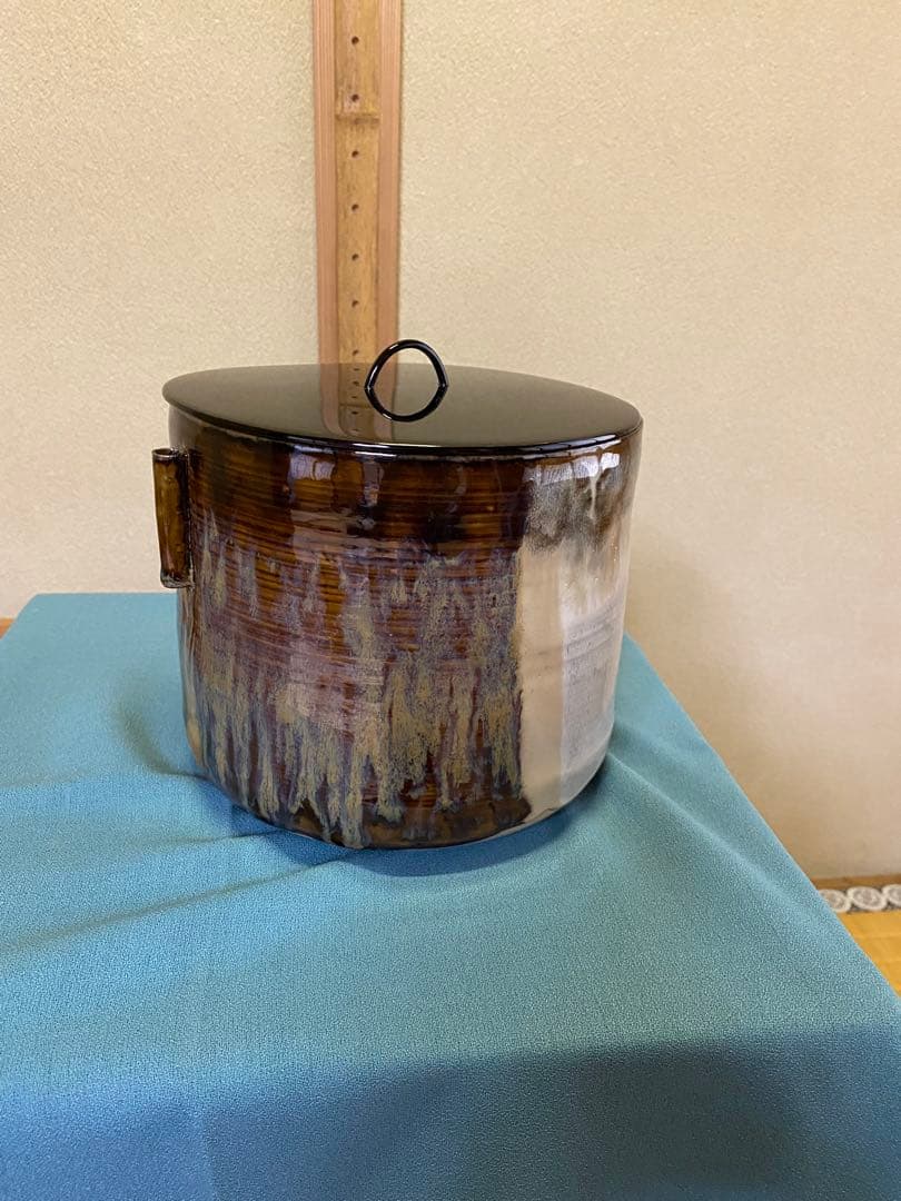 茶道具/水指 高取耳付水指 十四代 亀井味楽 共箱 塗蓋