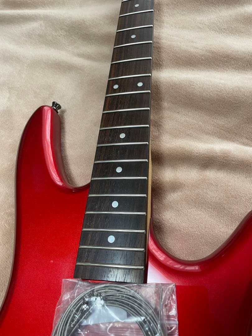 エレクトリックベース　アイバニーズGio 新品弦に交換済み。