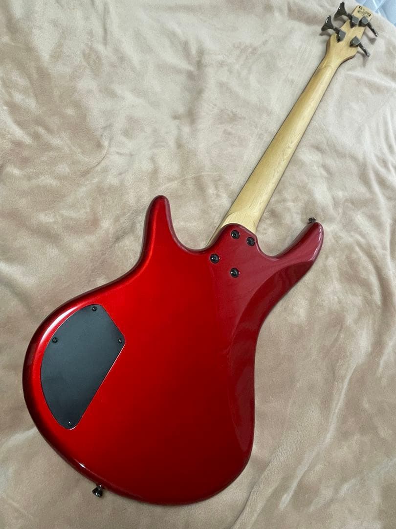 エレクトリックベース　アイバニーズGio 新品弦に交換済み。