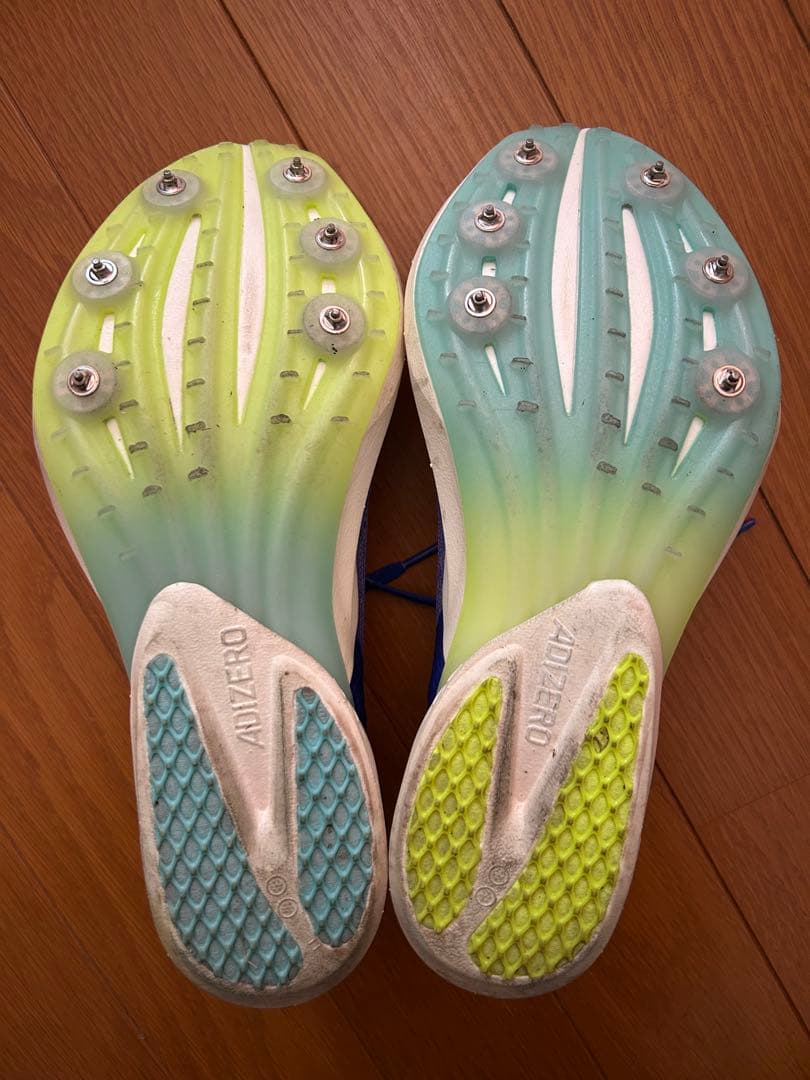 アディゼロ アバンチ スパイクシューズ 24cm