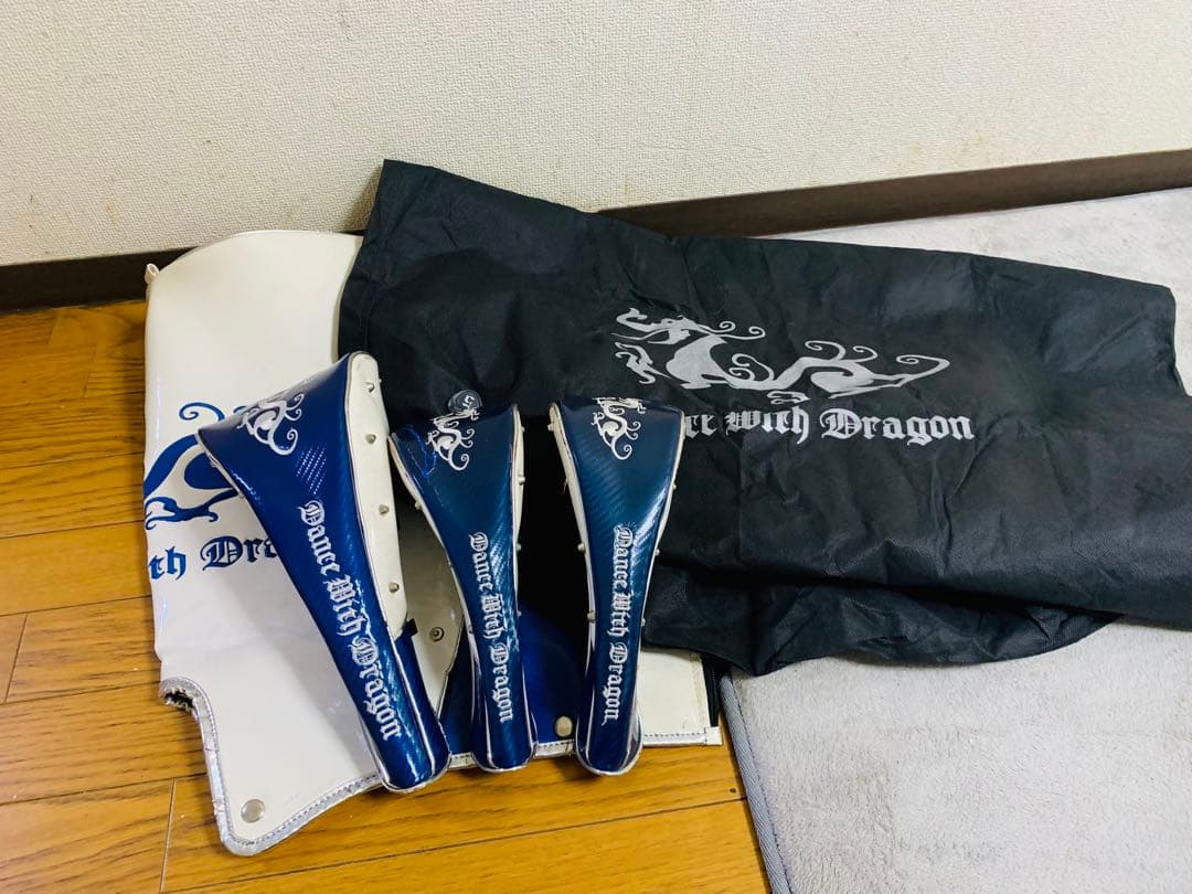 Dance With Dragon キャディバッグ ホワイト・ブルー