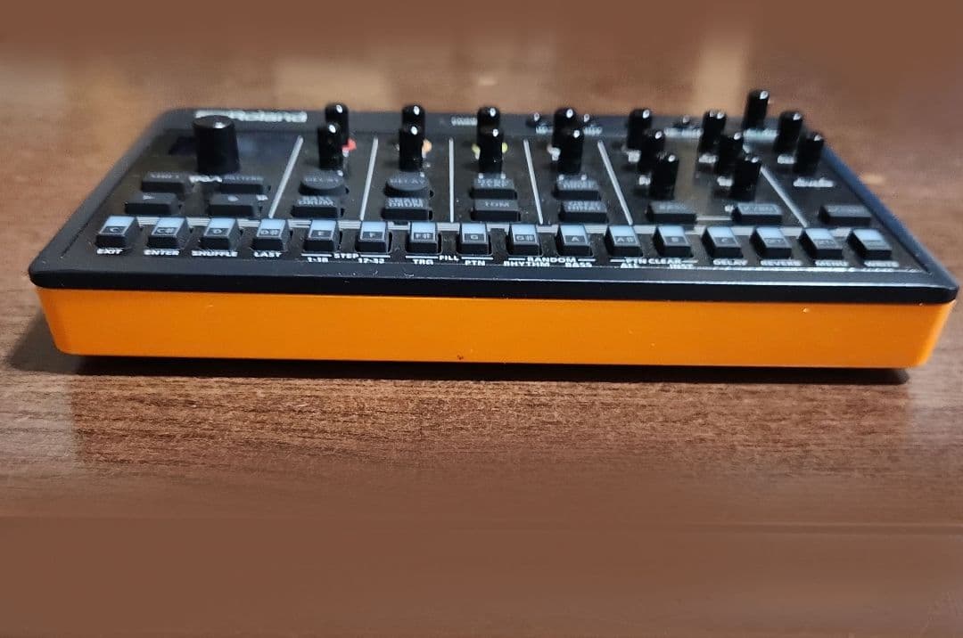 Roland コードシンセサイザー❇️J-6ブルー&T-8オレンジ❇️2点セット