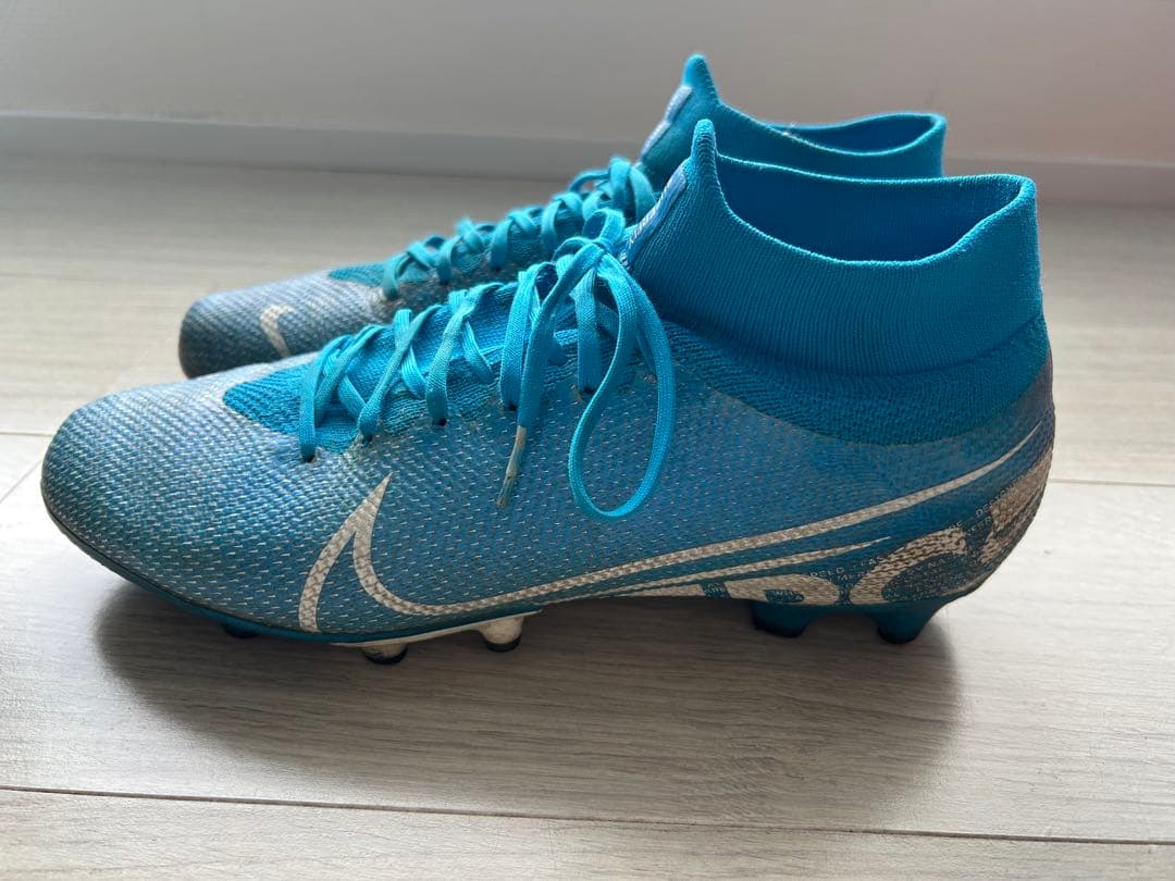 NIKE マーキュリアル ヴェイパー13 AG（人工芝）