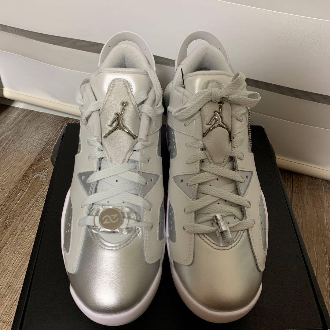 ナイキ　NIKE エア ジョーダン レトロ　6 シルバー　ゴル