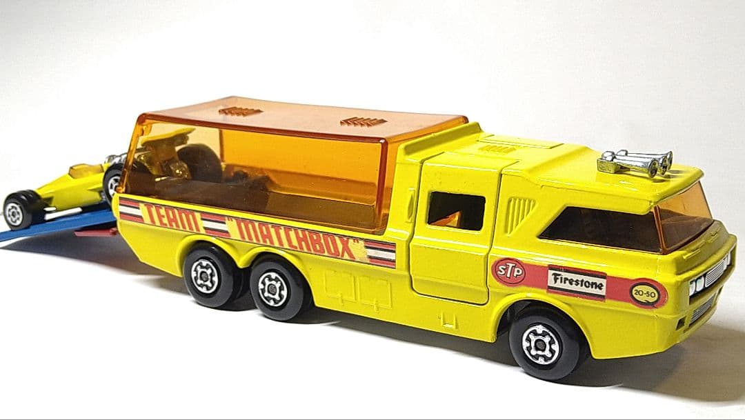 MATCHBOX　トランスポーター