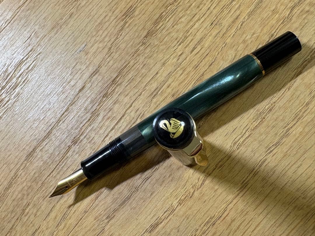 万年筆　Pelikan　ペリカン　GV300