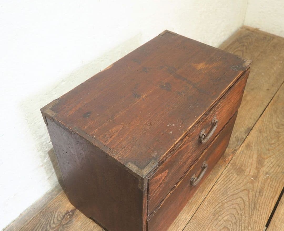 1374 レトロな杉の小引き出し　収納棚　小箪笥　ケース　古家具　アンティーク