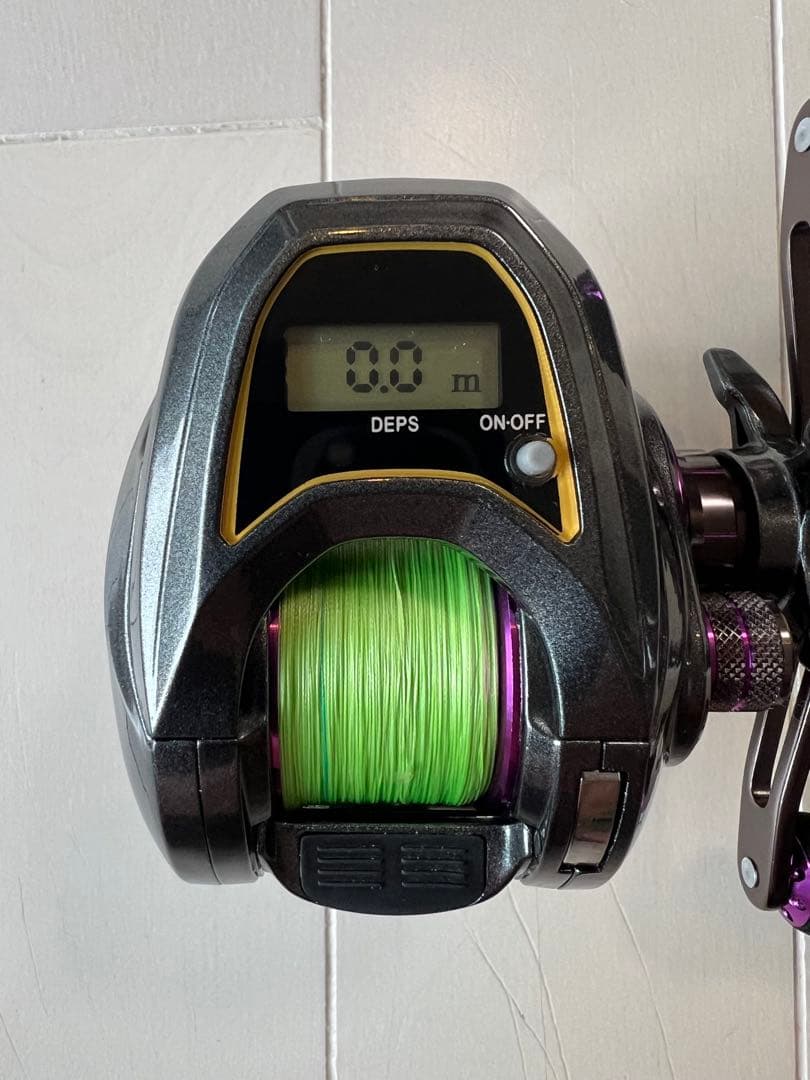 ダイワ 紅牙 XIC 右ハンドル ベイトリール