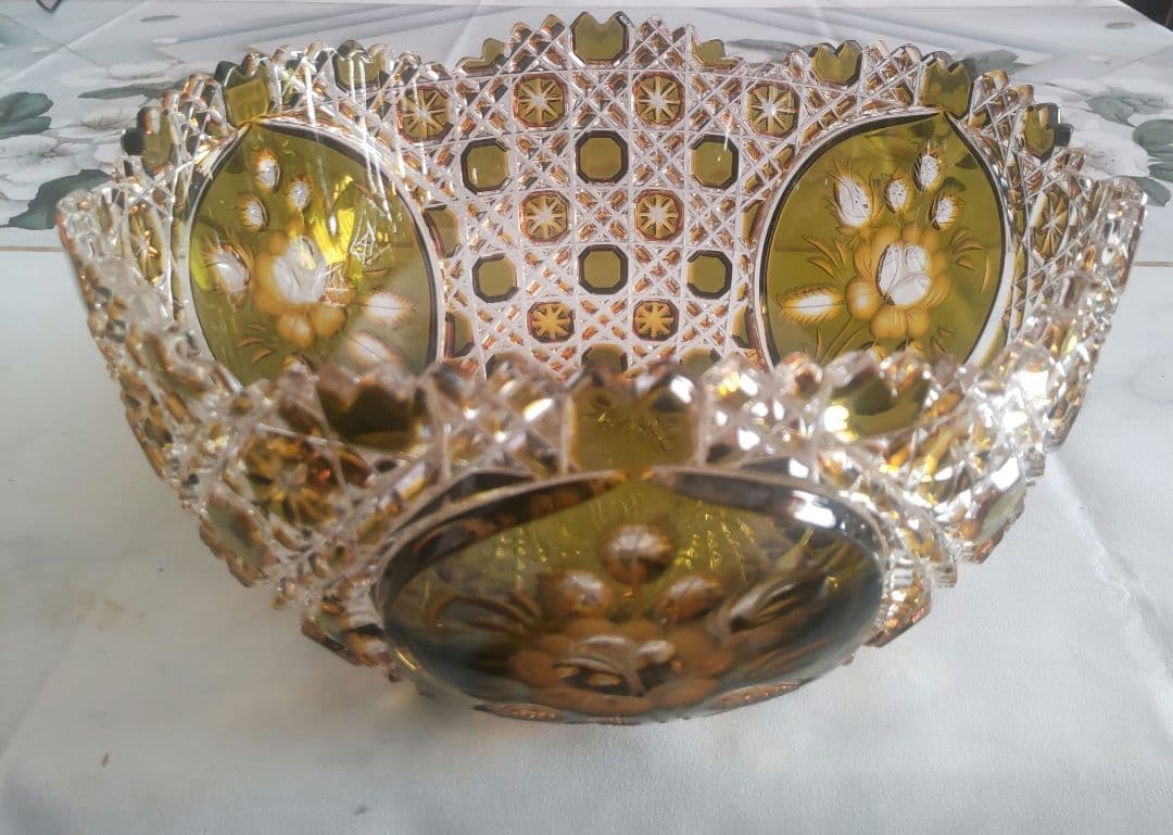 新春セール美品❗️箱付きマイセン クリスタル オリーブグリーン 花瓶 ボウル