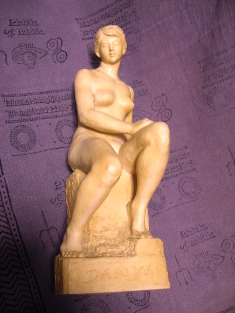 DANYA　石膏像★敬子★裸婦座像★★★