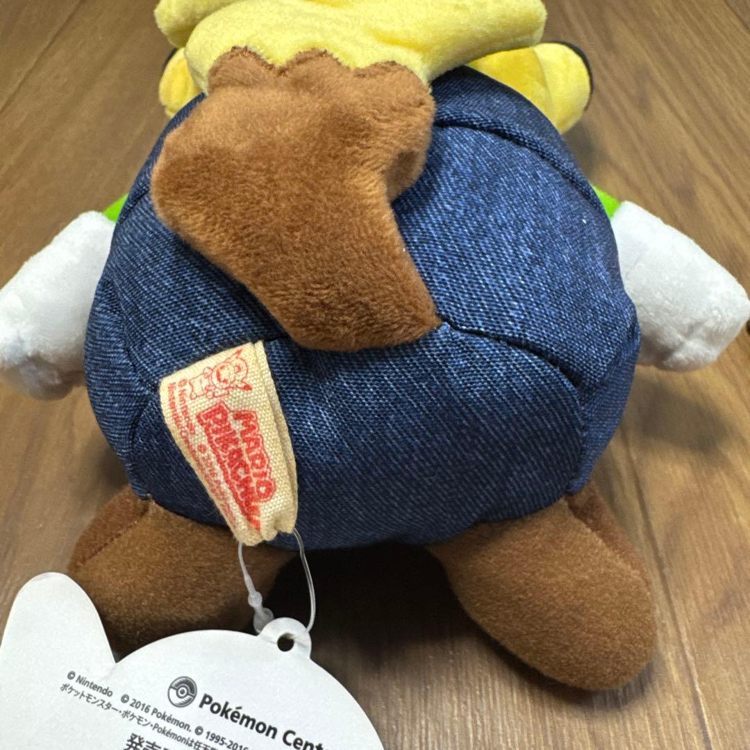 マリオ風ピカチュウぬいぐるみ 約30cm 髭が取れてます