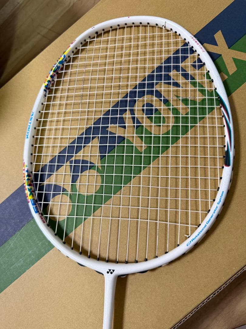 YONEX アストロクス33 バドミントンラケット 2本セット