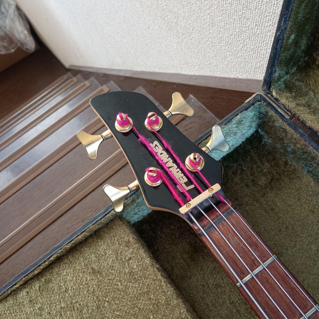 キルトメイプル　FERNANDES エレキベース レッド