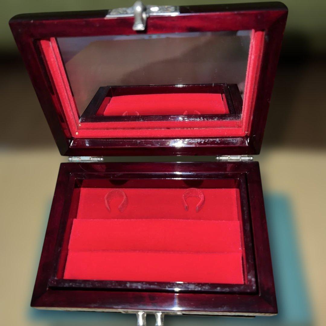 螺鈿細工　貝装飾　赤漆器　ヴィンテージ　ジュエリーボックス