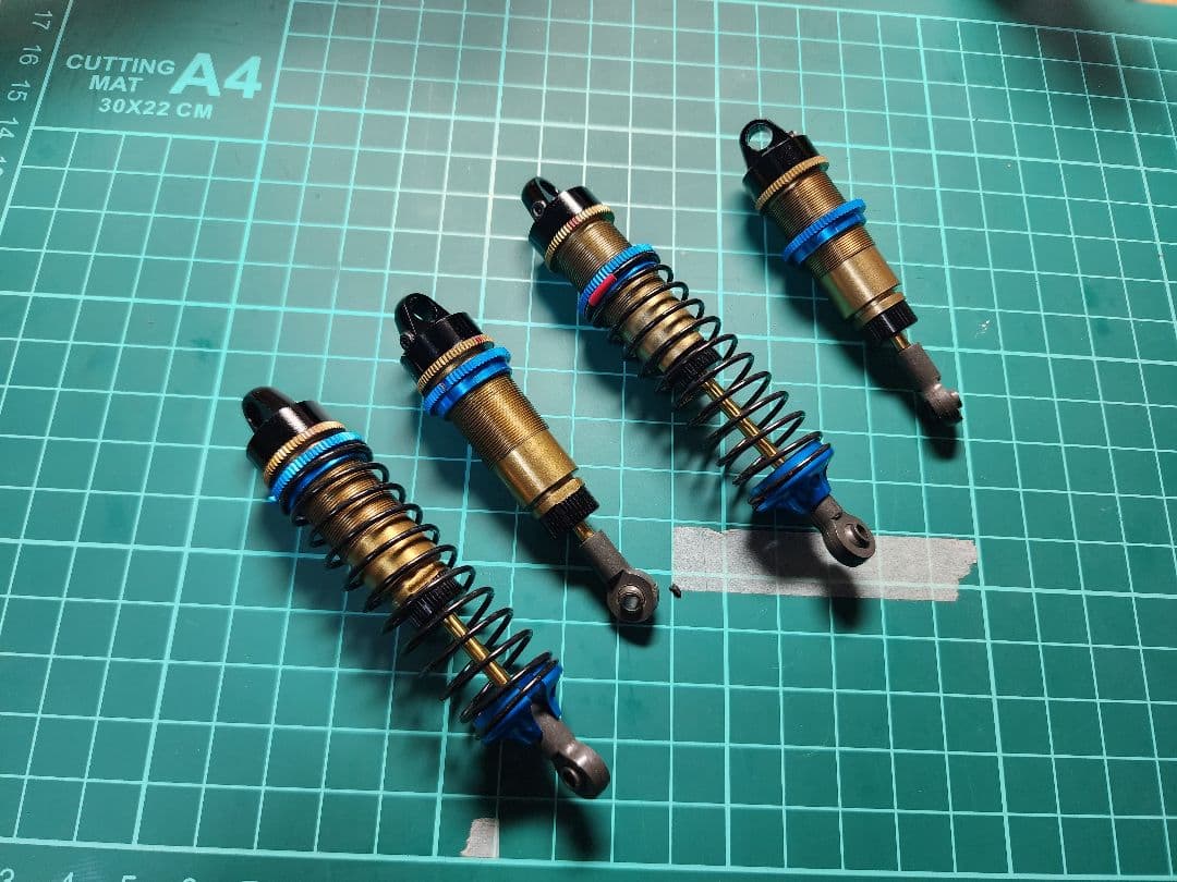 タミヤ バギー用ビッグボアARダンパー リア用 4本セット 美品 スプリング付き