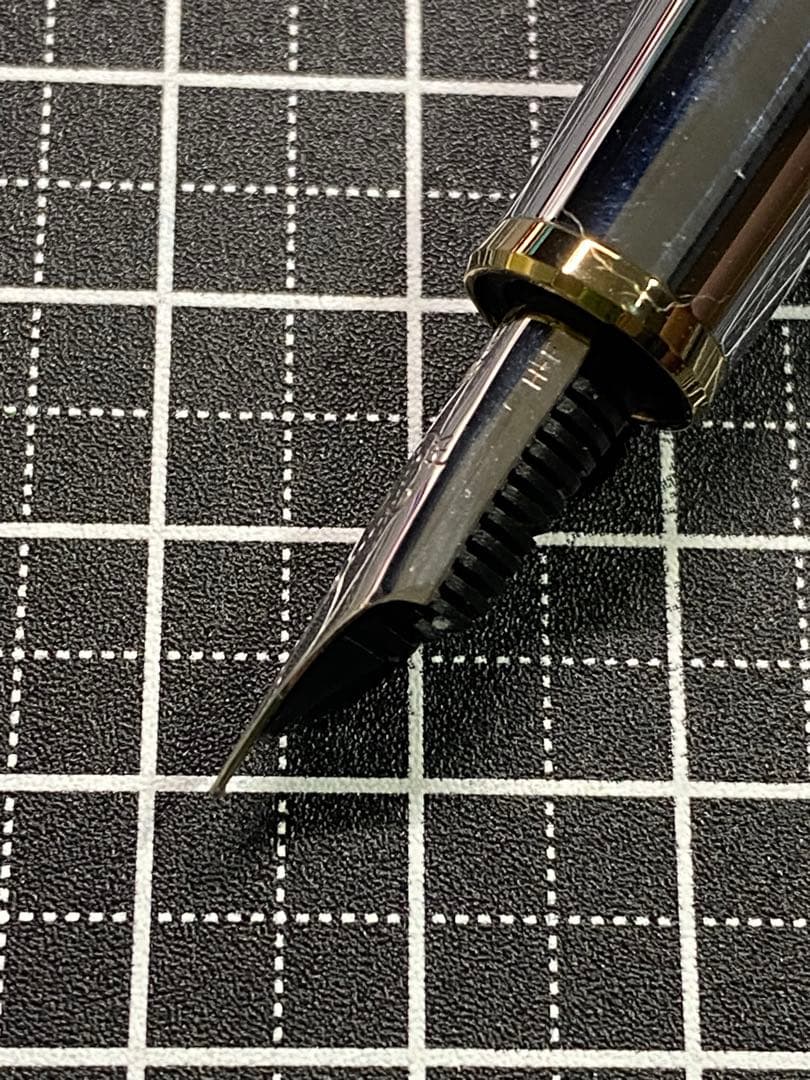 SAILOR HELLO KITTY 35th Anniversary 万年筆