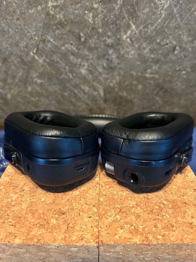 試聴機　BOSS WAZA-AIR BASS ヘッドフォン