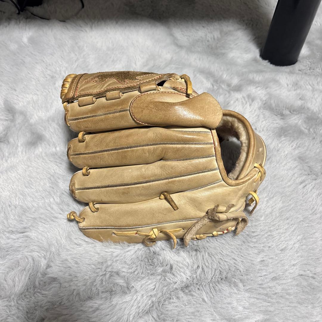硬式用野球グローブ　投手用