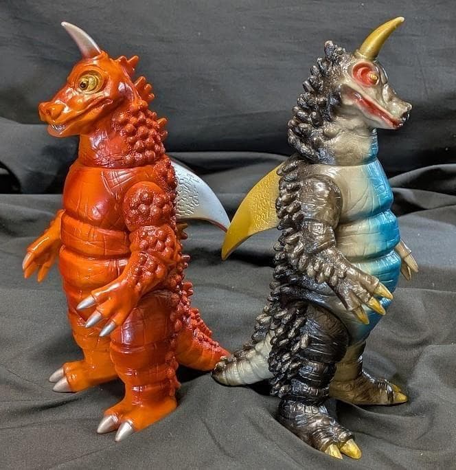 ブラックギラス＆レッドギラス「ウルトラマンレオ」登場（怪獣郷）ソフビ２体セット