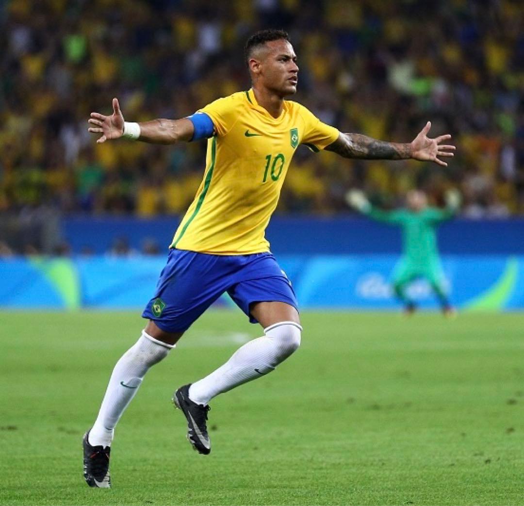 [新品希少]ネイマール×ジョーダン　ハイパーヴェノム フィニッシュ NJR