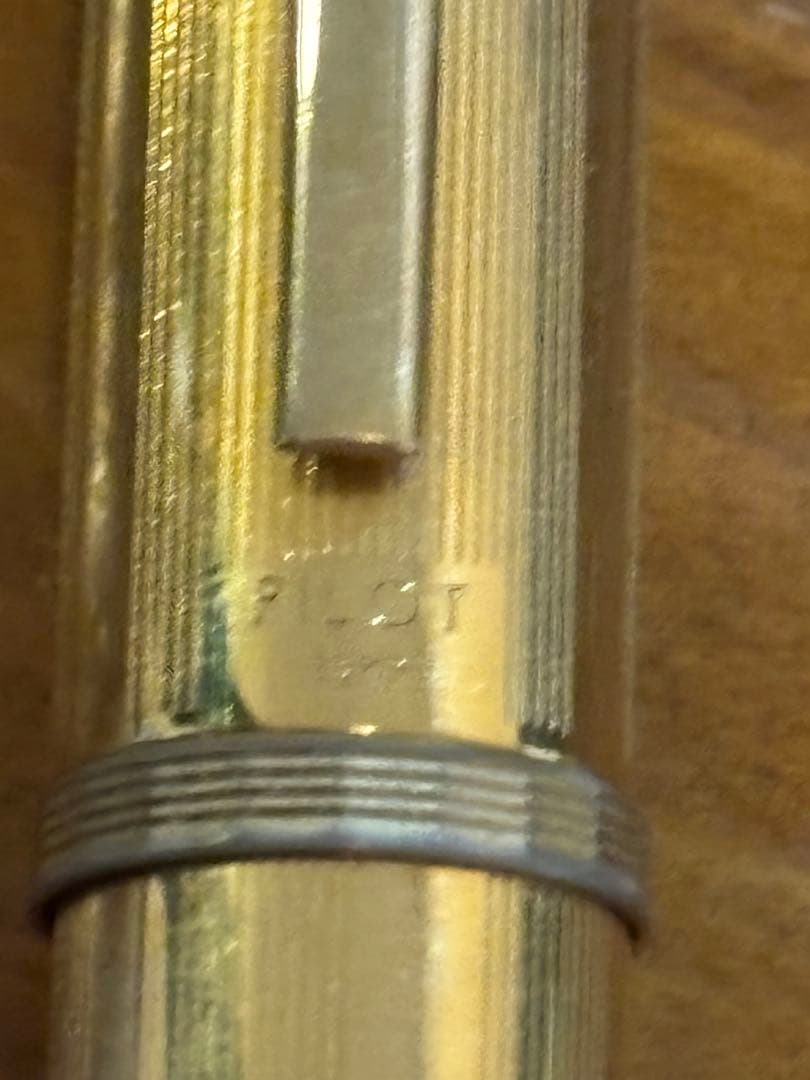 パイロット　回転式万年筆　キャップレス　18KP ヴィンテージ