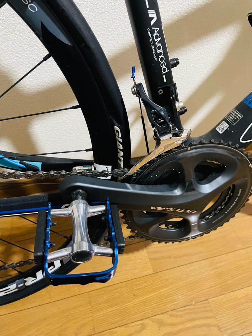 AVAIL ADVANCEDカーボンロードバイク