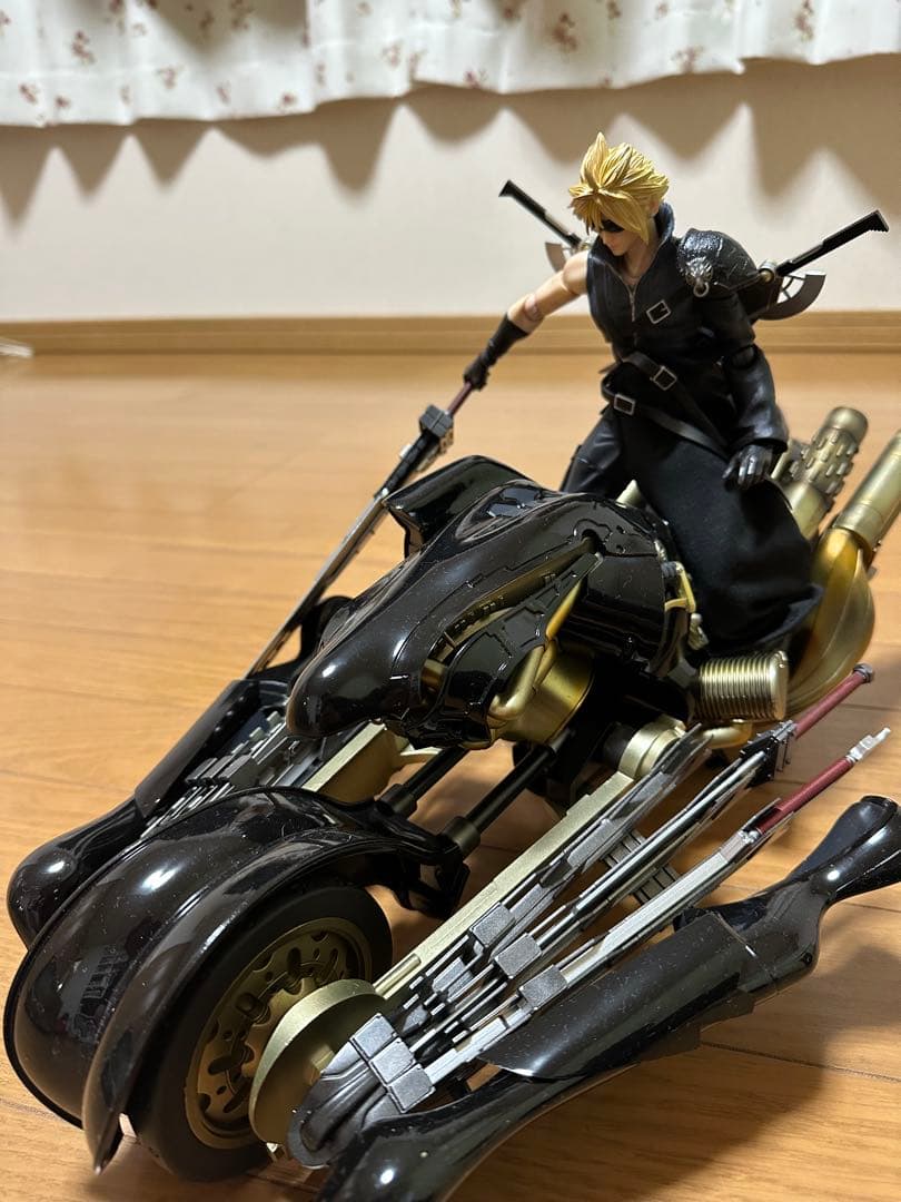 クラウド フィギュア フェンリル プレイアーツ改 ファイナルファンタジー