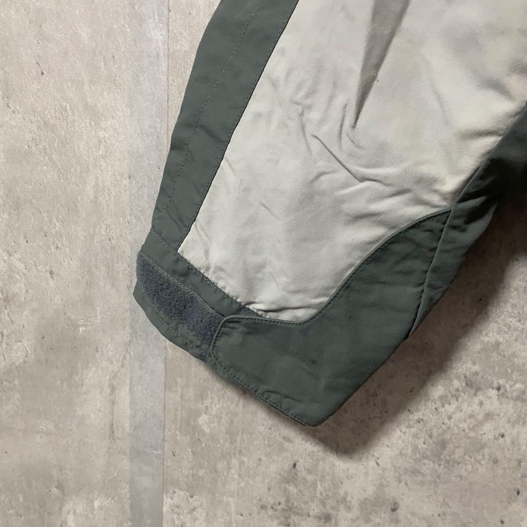 Burtonバートンスキーウェアスノーボードジャケット紺ネイビー灰色グレー刺繍