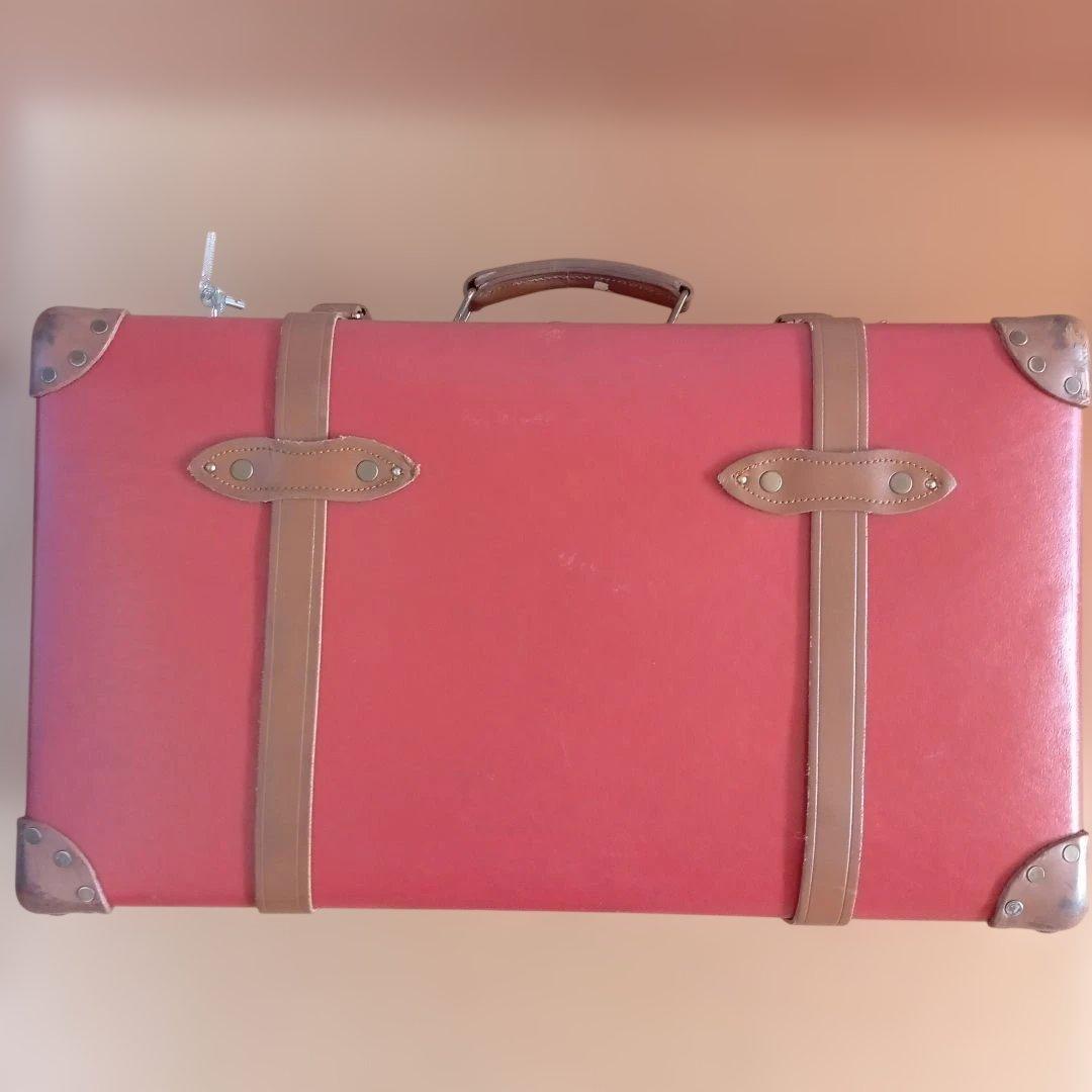 グローブトロッター　トラベルバッグ　ミディアムチェックイン相当　キャスターなし