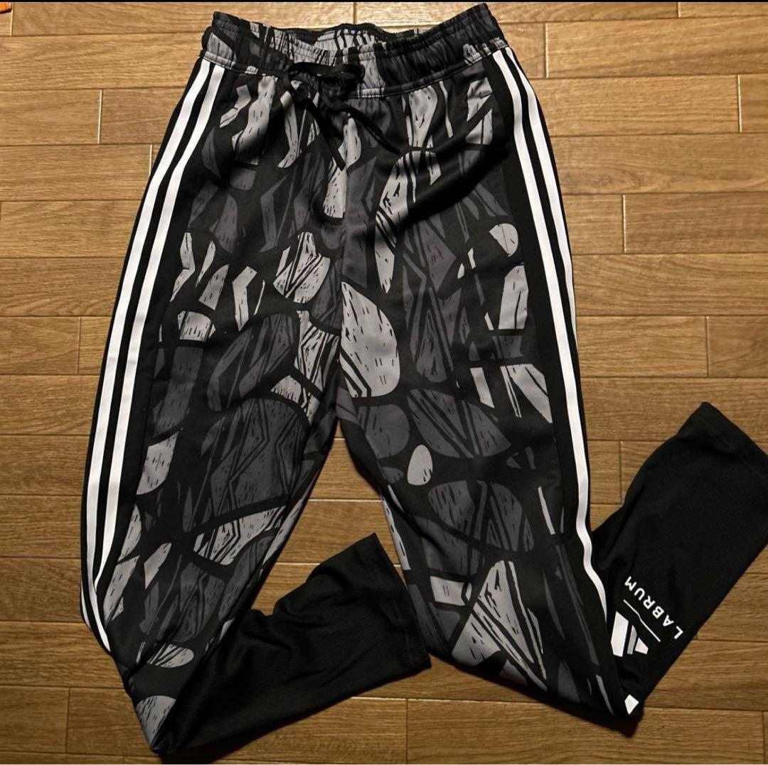 アディダス　アーセナル × LABRUM シーズナル ウインドブレーカー