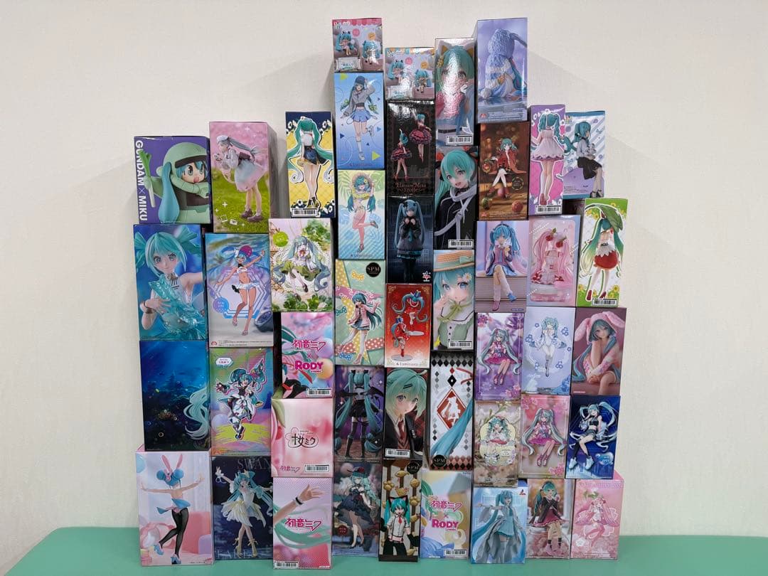 初音ミク　フィギュア　46点まとめ売り