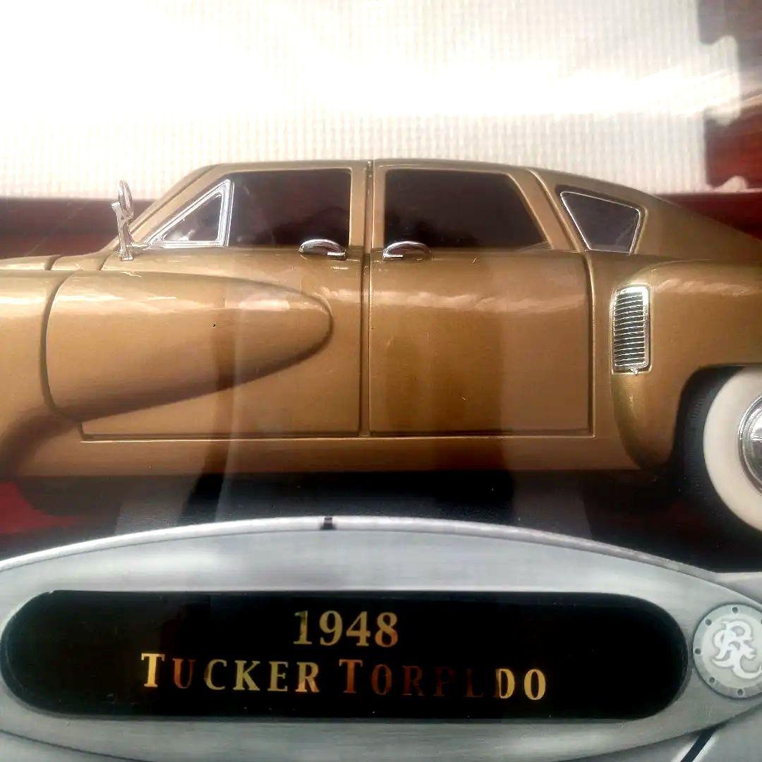 ミニカー 1948 Tucker Torpedo