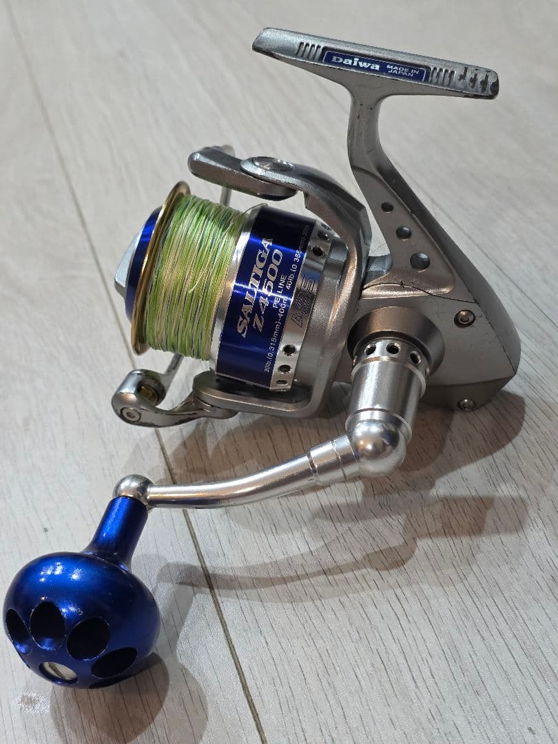 ダイワ 初代01ソルティガZ4500 ジャンク品 MCハンドルノブ付き