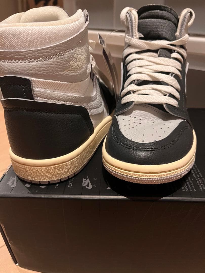 シューズ(女性用) Nike Women's Air Jordan 1 High MM